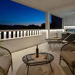 Lägenhet New! Luxury With Jacuzzi 20 Near The Sea Duće
