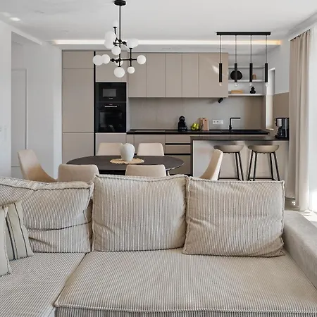 New! Luxury With Jacuzzi 20 Near The Sea 아파트 Duće