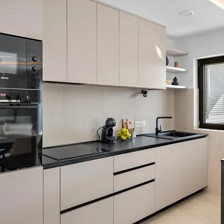 New! Luxury With Jacuzzi 20 Near The Sea *