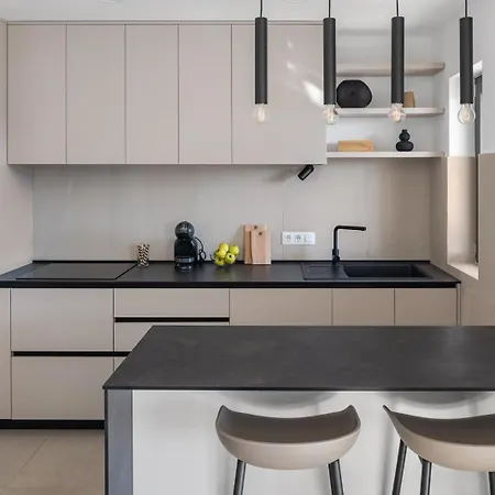 New! Luxury With Jacuzzi 20 Near The Sea Duce