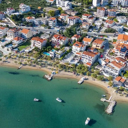 New! Luxury With Jacuzzi 20 Near The Sea * Duće