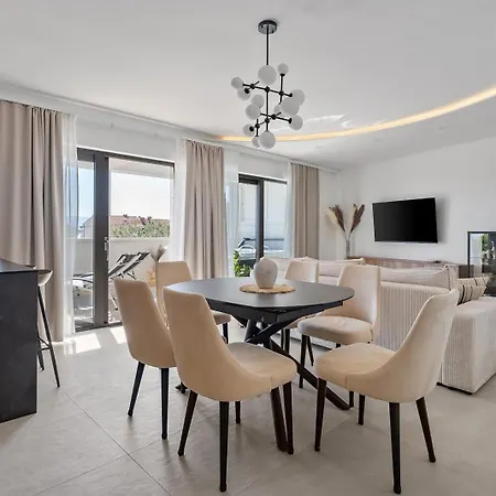 New! Luxury With Jacuzzi 20 Near The Sea Apartment