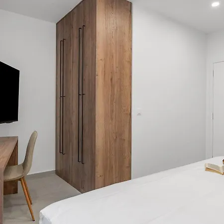 New! Luxury With Jacuzzi 20 Near The Sea 아파트 Duće