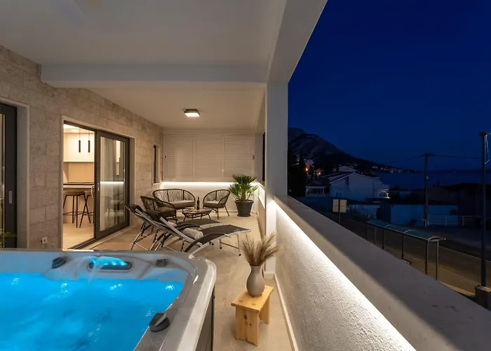New! Luxury With Jacuzzi 20 Near The Sea Apartment *