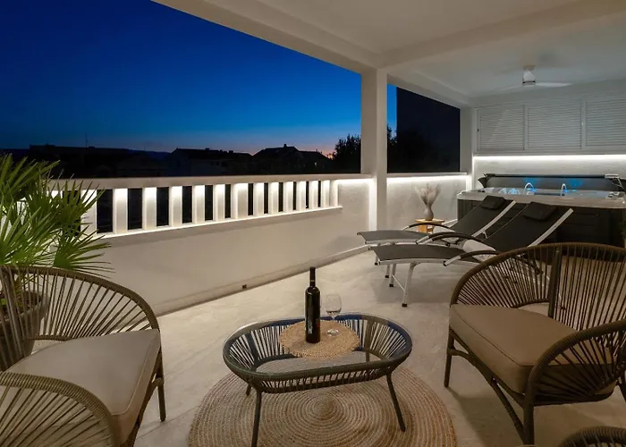 Apartment New! Luxury With Jacuzzi 20 Near The Sea Duće