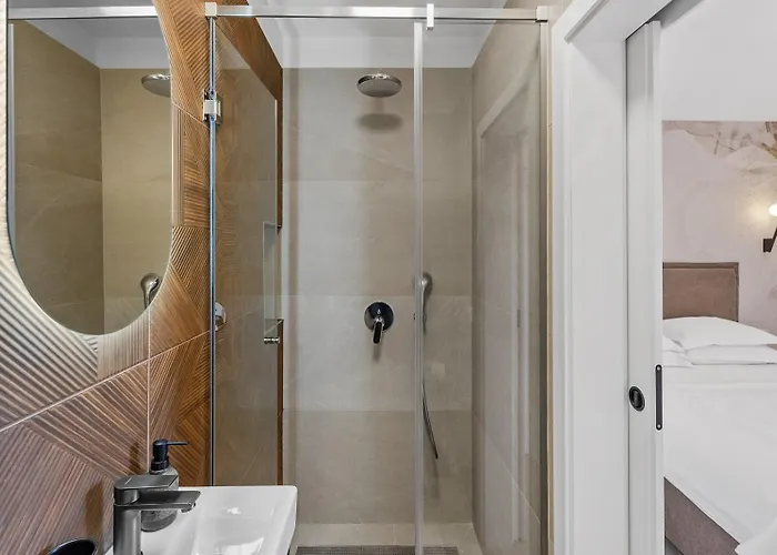 New! Luxury With Jacuzzi 20 Near The Sea *