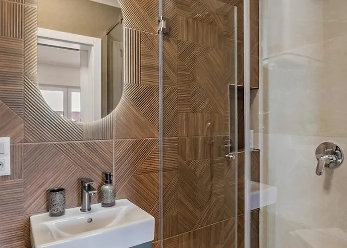 New! Luxury With Jacuzzi 20 Near The Sea Apartment